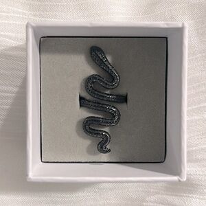 Taylor Swift Reputation Snake Ring.